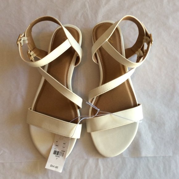 123C Shoes - NY&CO White Single Strap Sandal 123C